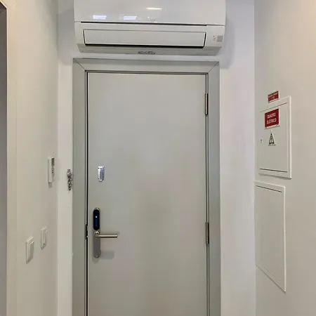 Almada Downtown 202 *