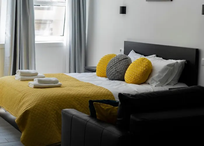 Almada Downtown 202 ポルト