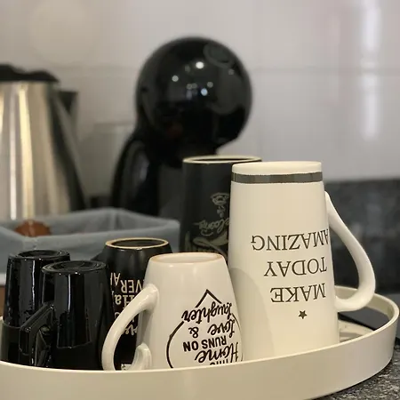 アパート Almada Downtown 202