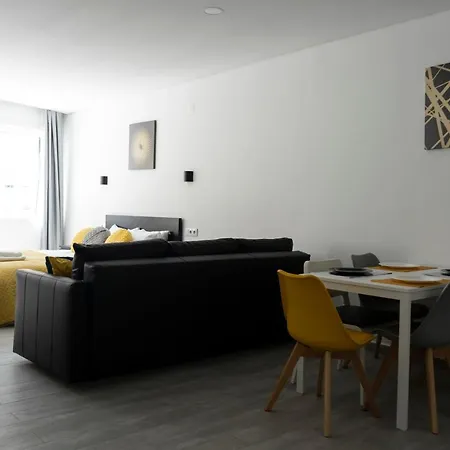 Almada Downtown 202 Oporto